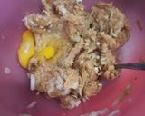 Фото кроку 3 до Куриные шарики в томатно-сметанном соусе 😋.