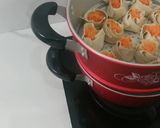 Foto langkah ke 4 dari resep Dimsum Sapi Kulit Pangsit.