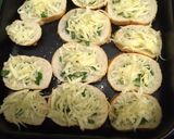 Foto del paso 2 de la receta: Pan con queso