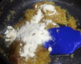 A picture of step 3 of Apple Halwa.