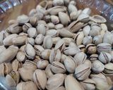 Foto del paso 1 de la receta: El Secreto del Chocolate de Dubái: Crema de Pistachos Casera