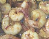 A picture of step 1 of Prawn in Coconut Gravy.