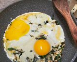 Foto langkah ke 4 dari resep Telor Ceplok Asin Manis.