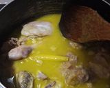 Foto langkah ke 4 dari resep OPOR AYAM KUNING (keto friendly).