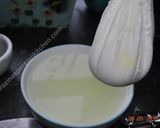 A picture of step 2 of My Homemade Yogurt Cheese ماست چکیده.