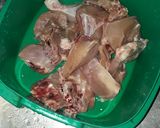 A picture of step 1 of Chicken Dopiaza.
