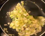 Foto del paso 3 de la receta: Quiche de Puerros y Pavo