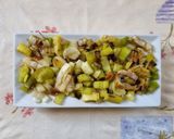 Foto del passaggio 3 della ricetta Salmone grigliato con porri