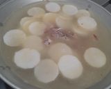 Foto langkah ke 6 dari resep Sup Lobak Ayam Telur.