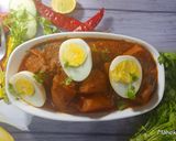 तीखा आलू अंडा कोरमा (Teekha aloo anda korma recipe in hindi) रेसिपी चरण 12 फोटो