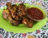 Foto langkah ke 6 dari resep Ayam goreng bumbu kuning.