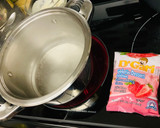 Foto del paso 3 de la receta: Pay Frío de Queso con Fresas