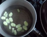 Foto del paso 2 de la receta: Como cocinar habas verdes?