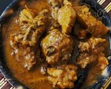 A picture of step 5 of Dahi Chicken.