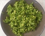 Foto del passaggio 1 della ricetta Frittelle di zucchine