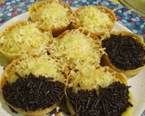 Foto langkah ke 8 dari resep Terang bulan mini alias martabak manis mini.
