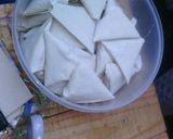 A picture of step 7 of Samoosas.