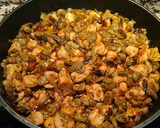 Foto del paso 4 de la receta: Pechuga de pollo con habitas y champiñón