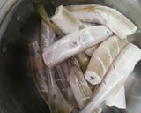 Foto langkah ke 1 dari resep Mangut ikan cucut pedas.