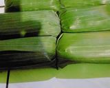 Foto langkah ke 7 dari resep Lontong Jumbo isi Oncom dan Lontong Jumbo isi Sayuran.