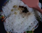Foto langkah ke 3 dari resep Bihun Goreng Simple.