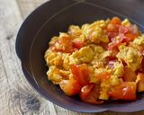 A picture of step 4 of 🥚🍅 Eggs & tomatoes in Chinese style.