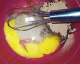 صورة لخطوة 1 من وصفة كيكة شوكولاتة بالماء الساخن روعة 😘😋