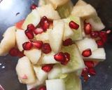 मिक्स फ्रूट मेयोनिज सलाद (mix fruit mayonnaise salad recipe in marathi) रेसिपी स्टेप 2 फोटो