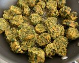 પાલક અને મેથીના મુઠીયા (Palak Methi Muthia Recipe In Gujarati) રેસીપી સ્ટેપ7ફોટો