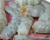 Foto del paso 2 de la receta: Judías blancas con langostinos y chirlas enfadadas
