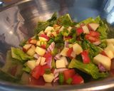A picture of step 2 of Chicken vegetable spicy tacos.