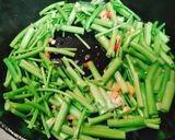 🇹🇭【在地食材】泰式蝦醬空心菜的食譜步驟3照片