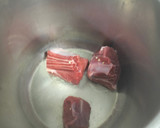 Foto del paso 1 de la receta: Sopa de pollo casera en olla