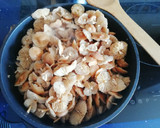 Foto del paso 4 de la receta: Setas (senderuelas o de corro) guisadas