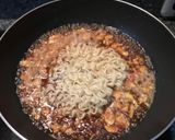 Foto langkah ke 3 dari resep Indomie Goreng Nyemek.