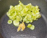 韓式炒小黃瓜오이볶음的食譜步驟4照片