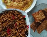 Foto langkah ke 5 dari resep Nasi Uduk Komplit.