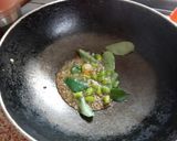 A picture of step 2 of Raw Papayas Sambharo.