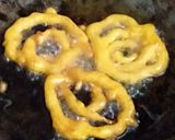 इंस्टेंट जलेबी (instant jalebi recipe in Hindi) रेसिपी चरण 5 फोटो