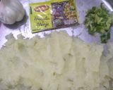 ગાર્લિક આલુ પરાઠા (Garlic Aloo Paratha Recipe In Gujarati) રેસીપી સ્ટેપ1ફોટો
