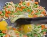 A picture of step 5 of Chicken Fried Rice My Way (Κινέζικο Τηγανιτό Ρύζι)!.