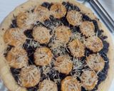 Foto langkah ke 5 dari resep Banana Pizza.