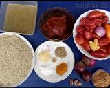 A picture of step 1 of Nigerian Jollof Rice.