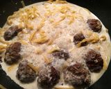 Foto langkah ke 2 dari resep Swedish meatball pasta.