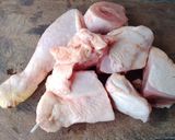 Une image de l'étape 1 de Attiéké pâte de poulet 🍗.