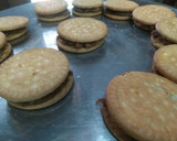 A picture of step 5 of Dates biscuit delight.