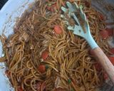 Foto langkah ke 4 dari resep Mie Goreng Thai.
