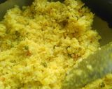 A picture of step 3 of Fried rice with green gram.
