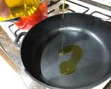Foto del paso 1 de la receta: Fideuá con sepia y gambas
