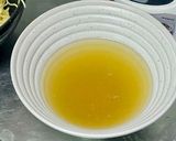รูปขั้นตอนการทำที่ 1 ของ บะหมี่น้ำกุ้งหอยลาย
